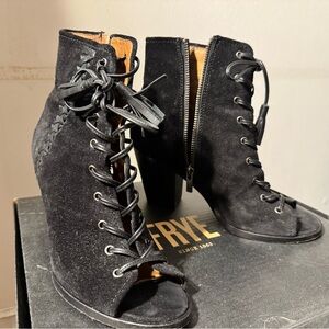 Frye Suede Booties🖤
